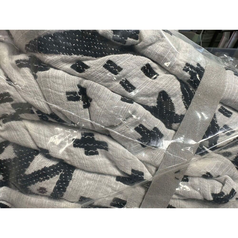 NWT Anthropologie Jacquard Woven Jeanette Queen Duvet - Picture 4 of 9